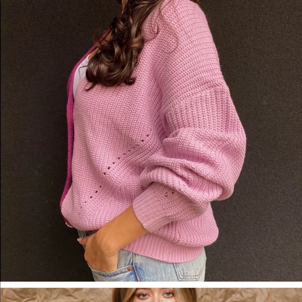 💕 Pink Color Block Sweater w/ Rhinestone Buttons – Size S - Picture 4 of 11